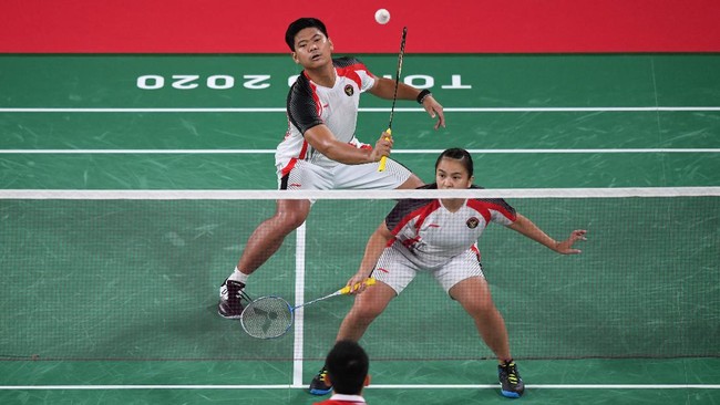 Indonesia akan menghadapi Denmark dalam laga terakhir fase grup Piala Sudirman 2021. Berikut jadwal siaran langsung laga tersebut.