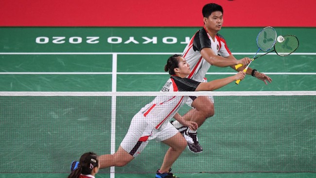 Pelatih ganda campuran Indonesia Nova Widianto mengaku terpukul melihat Praveen Jordan/ Melati Daeva Oktavianti kalah di semifinal Denmark Open 2021.