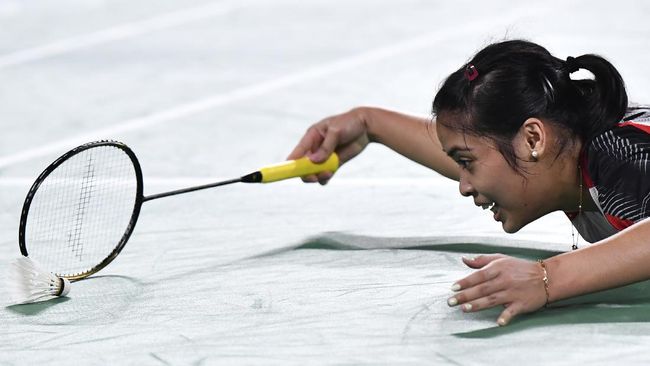 Indonesia tertinggal 0-1 dari Vietnam pada semifinal beregu putri SEA Games 2021 setelah Gregoria Mariska Tunjung dikalahkan Nguyen Thuy Linh.