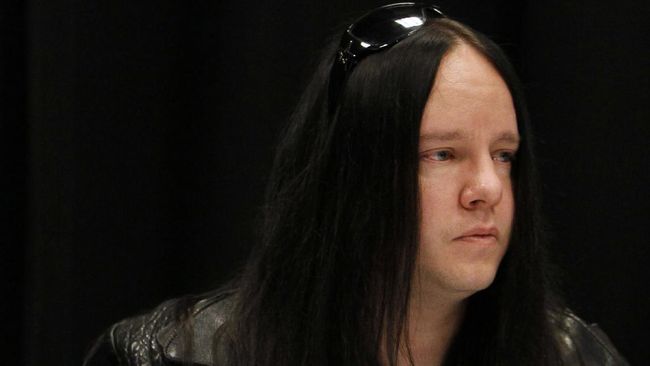 Sebelum meninggal, Joey Jordison beberapa kali didapuk sebagai drummer terbaik semasa hidupnya.