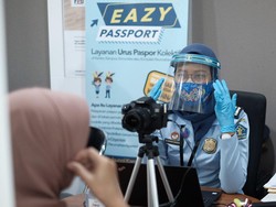 Urus Paspor Cuma Bisa Walk-In dan untuk Kondisi Mendesak