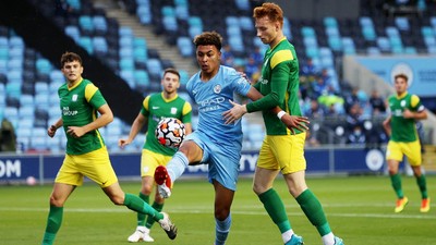 img-title Man City Menang di Debut Pramusim: Gol Mahrez dan Ala Barca