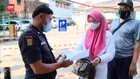 VIDEO: Emak-Emak Rela Antre Vaksinasi Demi Belanja ke Pasar