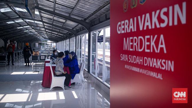 Polisi Ungkap Alasan Tempel Stiker Rumah Belum Vaksin di DKI - Vimarsana News