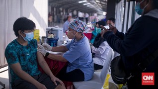 Jatah Vaksin Jawa Barat Melimpah Tapi Tak Merata