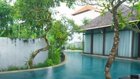 9 Potret Villa Mewah Rossa di Bali, Dikelilingi dengan Air Bun