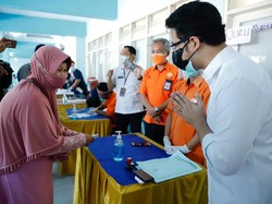 Wagub Emil Pastikan Warga Sumenep yang Tak Mau Divaksin Tetap Terima BST