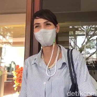 Wenny Ariani Bongkar Sikap Orang Tua Rezky Aditya saat Lahirkan Kekey