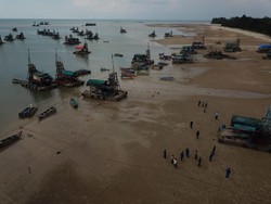 Tak Punya Izin, 100 Ponton Timah Diamankan di Laut Babel