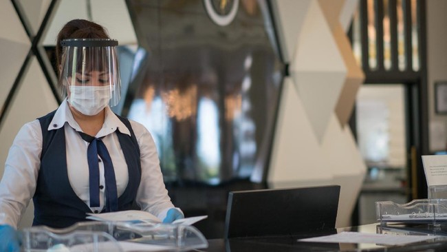 Siswa tersebut dikabarkan PKL di sebuah hotel di Bekasi. Pihak hotel akan dipanggil untuk memberikan klarifikasi.