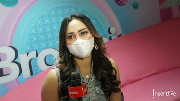 img-title Perjuangan Seakan Sia-sia, Intan Ratna Pasrah Cerai dengan Maell Lee