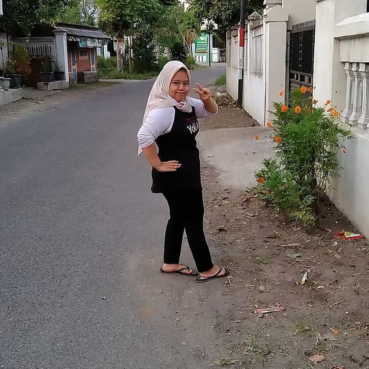 Penampilan terbaru Kekeyi tengah jadi sorotan&period; Ia disebut makin langsing dengan pipi terus&period; Yuk kita intip&excl;