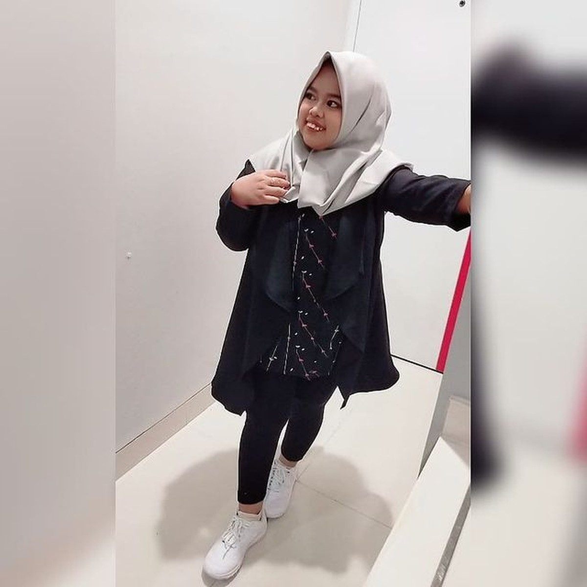 Penampilan terbaru Kekeyi tengah jadi sorotan&period; Ia disebut makin langsing dengan pipi terus&period; Yuk kita intip&excl;