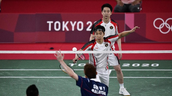 Live streaming Thomas Cup 2021 antara Indonesia vs Malaysia di babak perempat final dapat disaksikan langsung pada Jumat (15/10).