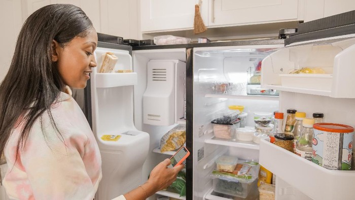 7 Makanan yang Sebaiknya Tidak Disimpan dalam Kulkas