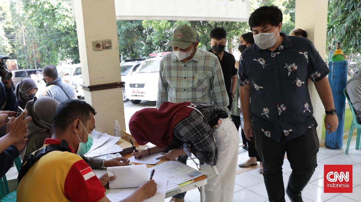 FOTO: Menghukum Para Pelanggar PPKM level 4