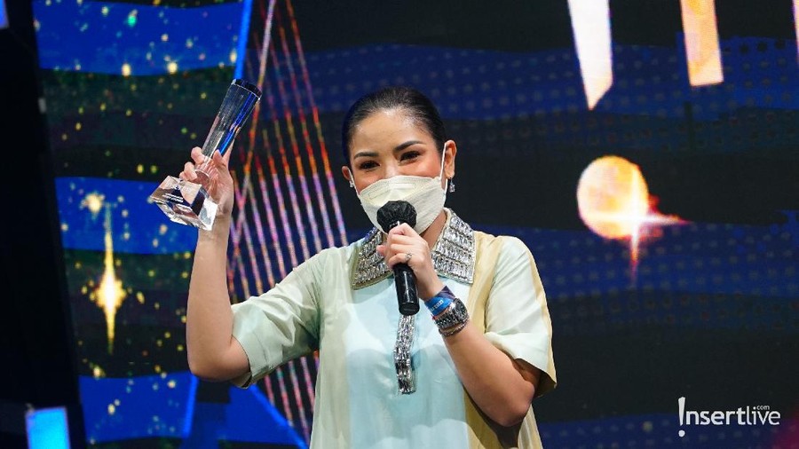 Nindy Ayunda