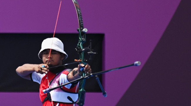 Dua wakil Indonesia dari cabang panahan, Alviyanto Prastyadi dan Diananda Choirunisa gagal lolos ke babak 32 besar nomor perseorangan Olimpiade Tokyo.