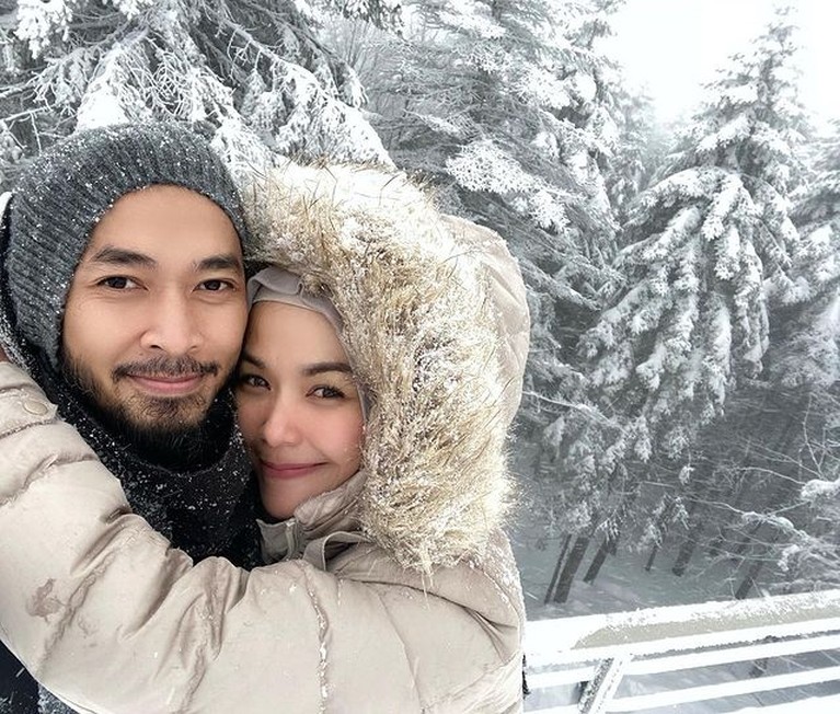 Potret Harmonis Keluarga Uki Eks NOAH Setelah Hengkang Jarang Terekspos Kehidupan rumah tangga Uki eks NOAH selama ini memang jarang tersorot. Yuk kita intip potret harmonisnya!