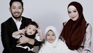 Kehidupan rumah tangga Uki eks NOAH selama ini memang jarang tersorot&period; Yuk kita intip potret harmonisnya&excl;
