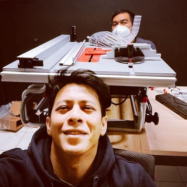 Ulang Tahun ke-40, Ariel NOAH Kenang Perjuangan Ibunda Melahirkan Saat Subuh