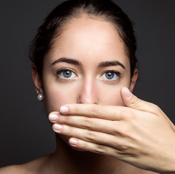 Terbiasa Diamkan Pasangan Saat Ada Masalah? Tidak Sehat, Lho! Kenali Apa Itu Silent Treatment