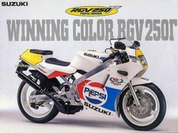 Wow, Motor Langka Ini Di-unboxing Setelah 32 Tahun Tersimpan Dalam Kardus