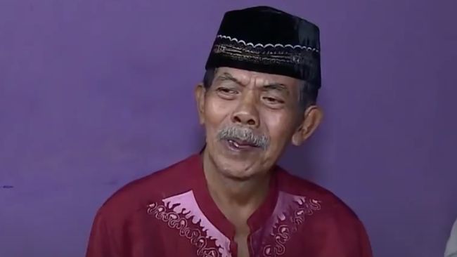 Aktor senior yang kerap membintangi sejumlah film dan sinetron, Urip Arphan, meninggal dunia setelah mengalami stroke.