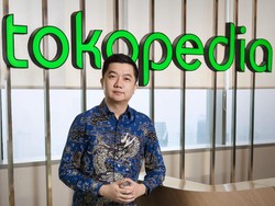 Perjuangan Penjaga Warnet Hingga Jadi Bos Raksasa e-Commerce RI