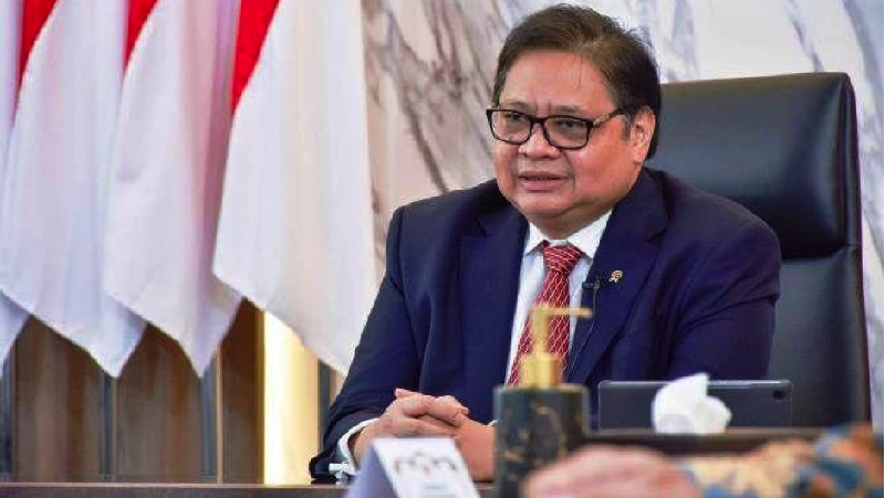 Menteri Koordinator Bidang Perekonomian Airlangga Hartarto meminta masyarakat tidak khawatir dengan jenis vaksin COVID-19 di Tanah Air