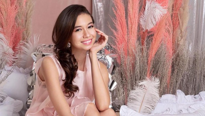 5 Artis Cantik Indonesia dari Malang, Ada Yuki Kato Hingga Alexandra Gottardo 5 Artis Cantik Indonesia dari Malang, Ada Yuki Kato Hingga Alexandra Gottardo