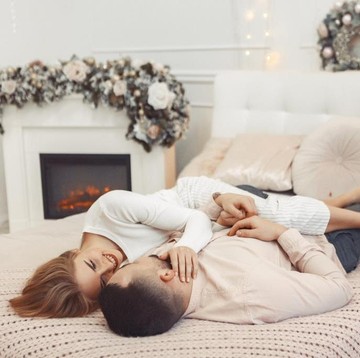 img-title 5 Manfaat Berpelukan Setelah Berhubungan Seks yang Bikin Makin Sayang