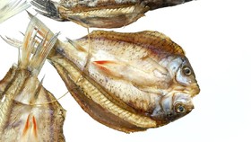 Jangan Terlalu Sering, Makan Ikan Asin Bisa Picu Kanker Nasofaring