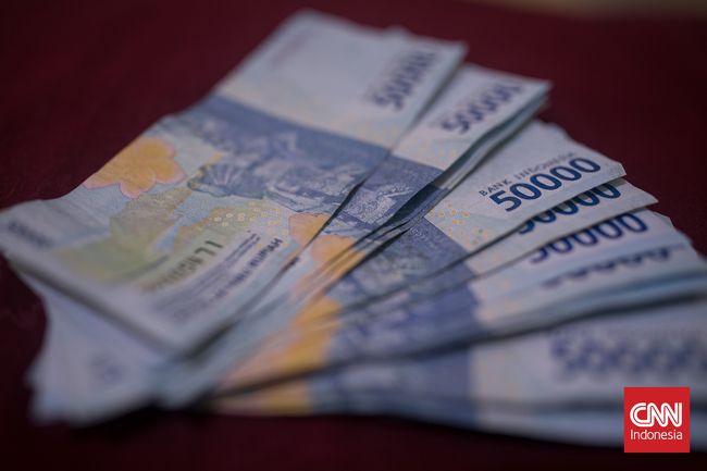 Penyaluran Pinjol Tembus Rp221 56 T Per Juni 2021<script async src=