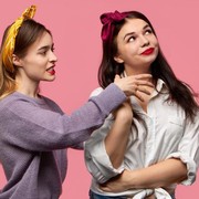 Pernah Membenci Seseorang Tanpa Sebab yang Jelas? Bisa Jadi, Ini Alasan Sebenarnya