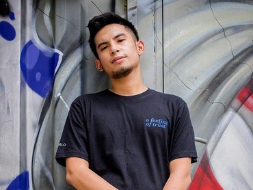 img-title Okin Tegaskan Masih Jomlo, Foto Mesra dengan Adhisty Zara Cuma Masa Lalu