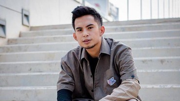 img-title Okin Ungkap Kronologi Tudingan Telantarkan Hewan Langka oleh Rachel Vennya