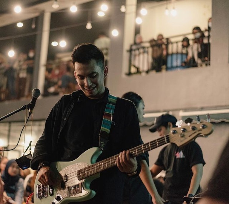 Sosok Okin, Mantan Suami Rachel Vennya yang Ciuman Bibir dengan Zara Video Adhisty Zara ciuman bibir dengan Niko Al Hakim atau Okin mantan suami Rachel Vennya buat heboh. Yuk intip sosok Okin!