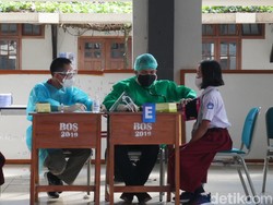 Jomplang! Vaksinasi COVID-19 Anak DKI-Bali 80 Persen, Jabar Baru 7 Persen