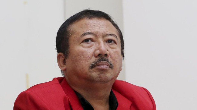 Berita duka datang dari politikus PDI Perjuangan. Anak politikus PDIP Bambang Dwi Hartono dikabarkan meninggal dunia pada pagi ini, Sabtu (31/7).