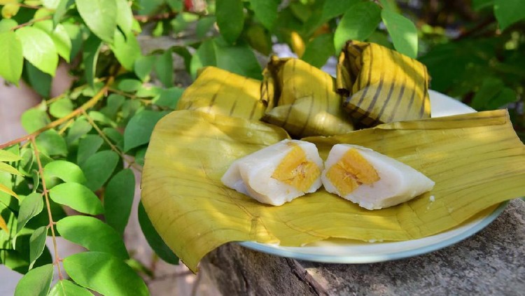 3 Resep Kue Basah dari Bahan Tepung Beras, Coba Bikin Yuk Bun Ada beragam jenis kue basah yang dapat dibuat dari bahan tepung beras lho, Bunda. Bila tertarik untuk membuatnya sendiri, simak tiga resep berikut ini, yuk.