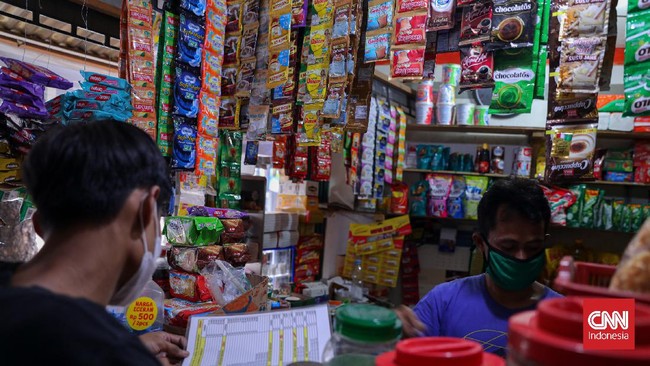 Dua emak-emak yang ditangkap mencuri susu dan minyak telon di Blitar akhirnya bebas dari ancaman hukuman 7 tahun penjara.