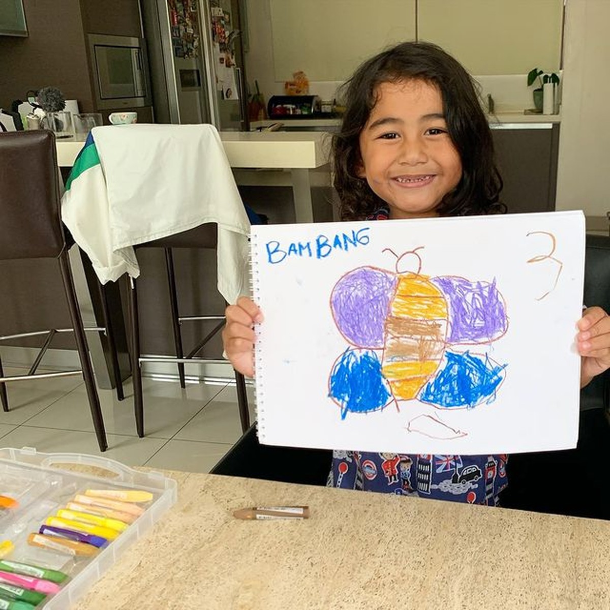 Keluarga Meisya Siregar dan Bebi Romeo tinggal di rumah mewah dan nyaman serasa di villa&period; Yuk kita intip spot-spot ruma mereka&excl;