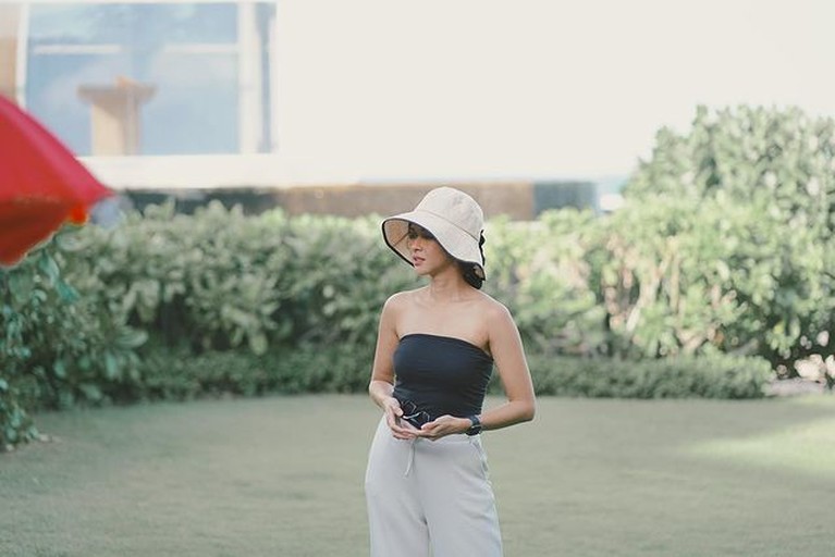 Keseruan Keluarga Nana Mirdad & Andrew White Staycation di Hotel Mewah Bali Keluarga Nana Mirdad dan Andrew White sedang menikmati staycation di salah satu hotel mewah di Bali. Yuk kita intip!
