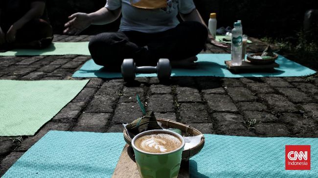 Minum kopi sebelum olahraga dipercaya bisa tingkatkan energi dan daya tahan tubuh. Tapi, dosis dan waktu konsumsinya perlu diperhatikan.