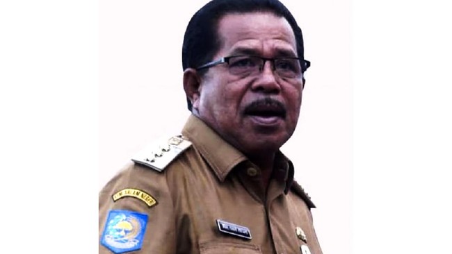 Pihak RSUP Leimena menegaskan Bupati Seram Bagian Barat, Maluku Muhammad Yasin Payapo meninggal dunia di rumahnya, dan bukan di rumah sakit.