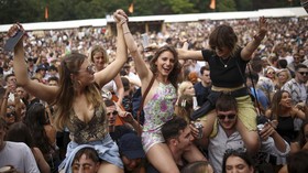 FOTO: Menikmati Festival GALA di Sudut Hutan Peckham Rye Park