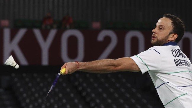 Kevin Cordon yang tampil mengejutkan di Olimpiade Tokyo 2020 tak ingin berpikir soal medali perunggu jelang menghadapi Anthony Sinisuka Ginting.