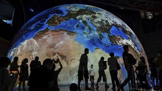FOTO: Mengintip Planetarium Terbesar Dunia di Shanghai