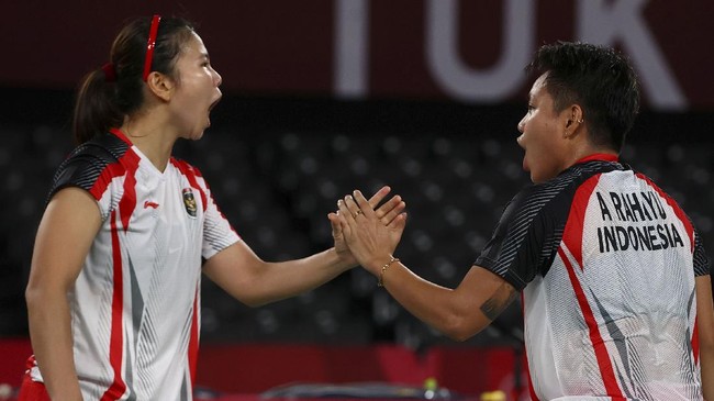Twitter menyebut atlet bulutangkis Greysia Polii jadi 5 atlet yang paling sering disebut netizen dunia saat Olimpiade 2020.